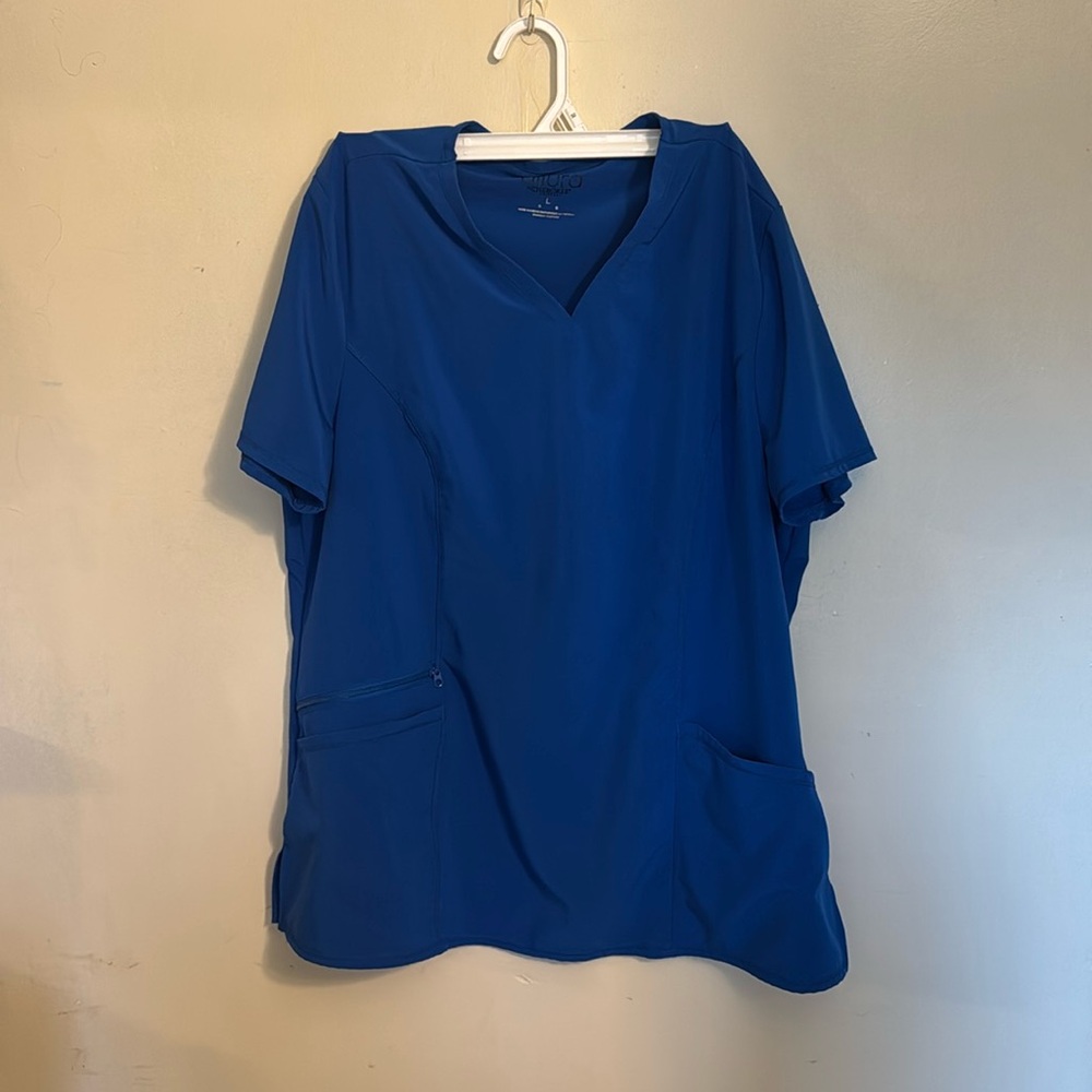 Allura by Cherokee brand scrub top. Galaxy blue. Size Large.